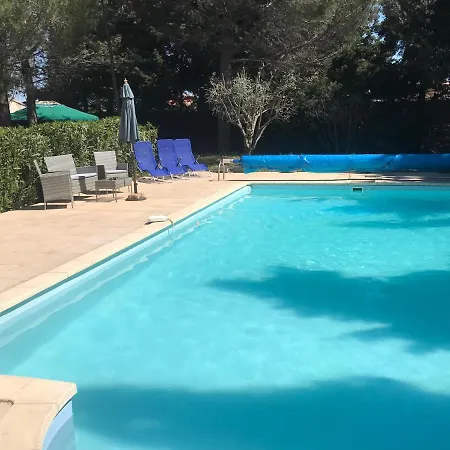 Guest house Indalogites